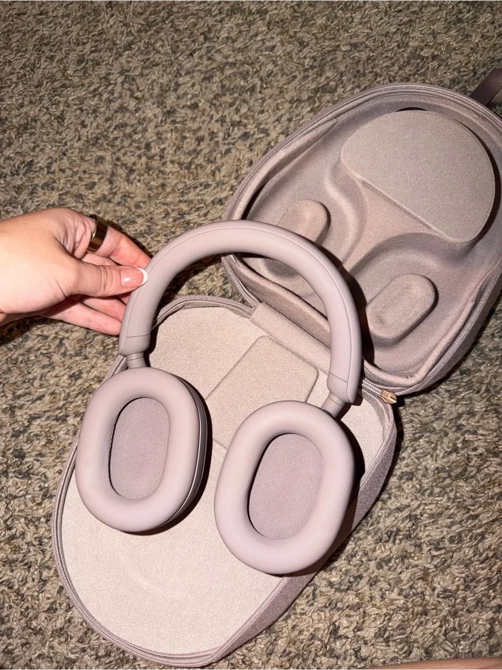 Sony WH-1000XM5 Wireless Noise-Canceling Headphones - Smoky Pink